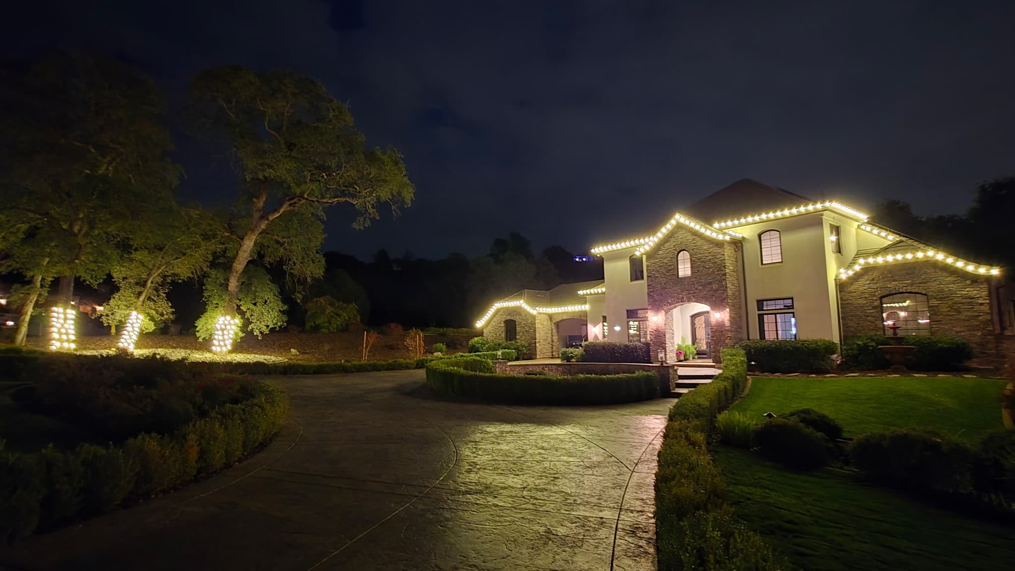 Christmas & Holiday Lighting install